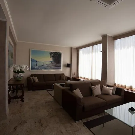 Albergo Miralago 3*