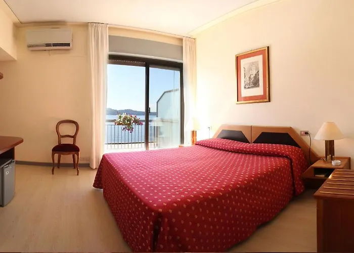 Albergo Miralago 3*