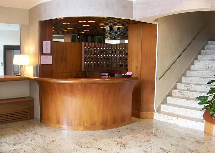 Albergo Miralago Ξενοδοχείο 3*