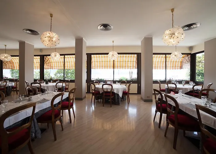 Ξενοδοχείο Albergo Miralago