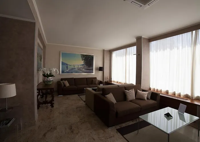 Albergo Miralago 3*