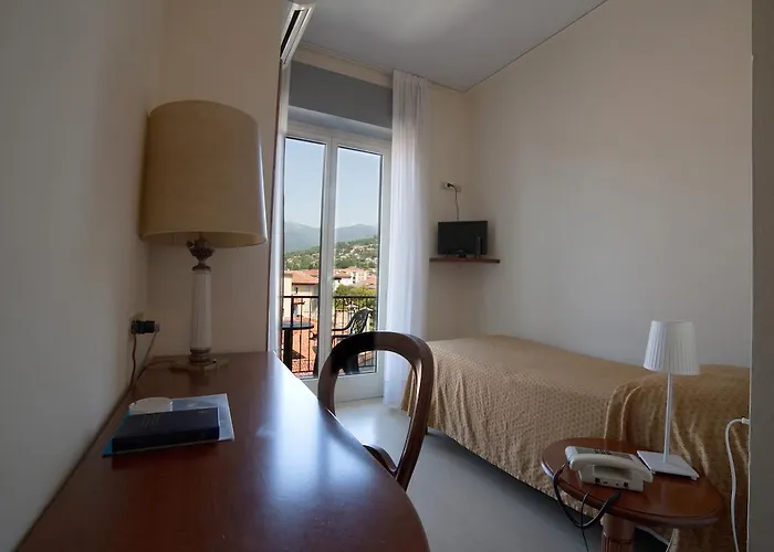 Albergo Miralago 3* Βερμπάνια
