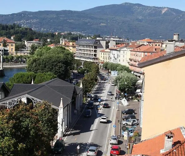 Albergo Miralago 3* Βερμπάνια